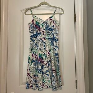 Cute summer dress.